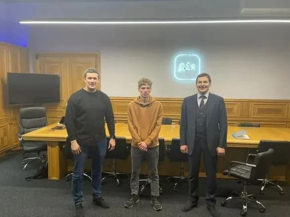 rozrobniku-yakiy-stvoriv-feykovu-diyu-zaproponuvali-stazhuvannya-v-mintsifri