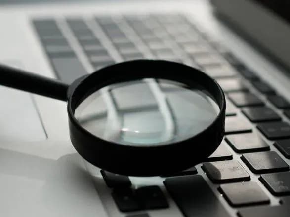 okruzhniy-sud-prosyat-viznachiti-chi-ye-sitnik-ta-uglava-agentami-ssha