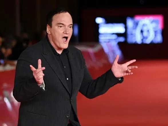 kventin-tarantino-prodast-sim-virizanikh-stsen-iz-kriminalnogo-chtiva-u-viglyadi-nft