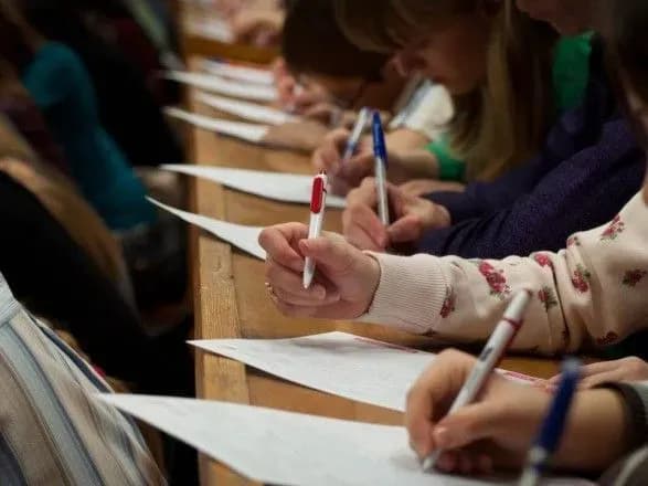 sogodni-vidbudetsya-radiodiktant-natsionalnoyi-yednosti