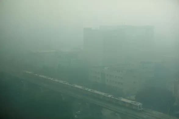 indiya-gotuyetsya-do-ekstrenikh-zakhodiv-cherez-smog-scho-nakriv-deli