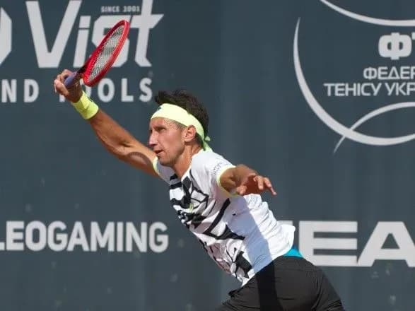 tenisist-stakhovskiy-probivsya-do-pivfinalu-zmagan-u-frantsiyi