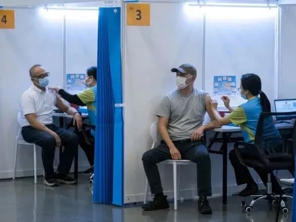 u-gonkongu-skhvalili-vaktsinu-sinovac-dlya-ditey-vikom-vid-trokh-rokiv