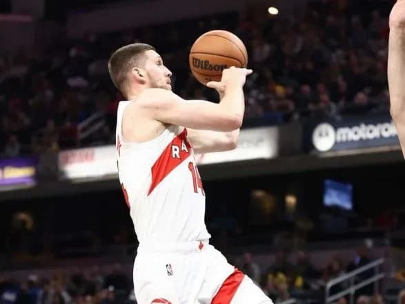 basketbol-mikhaylyuk-nabrav-sim-ochok-u-matchi-z-liderom-nba