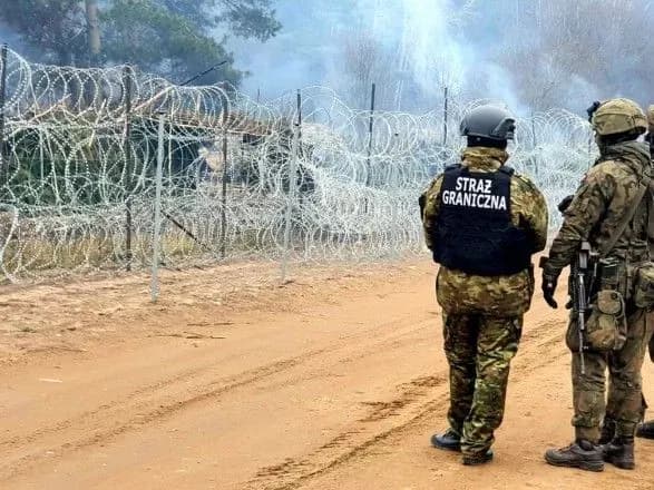 chergoviy-shturm-ponad-100-agresivnikh-migrnativ-namagalisya-prorvatisya-u-polschu