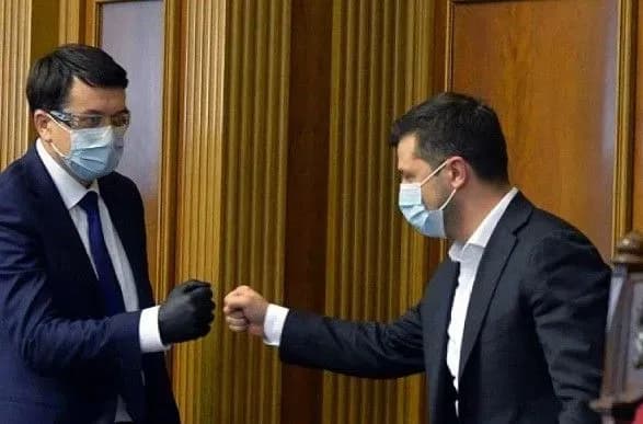 prezidentskiy-reyting-razumkov-peremig-bi-zelenskogo-u-drugomu-turi-ale-u-pershomu-nabrav-bi-lishe-7-5