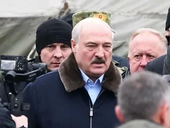 lukashenko-na-kordoni-z-polscheyu-zayaviv-scho-ne-robit-politiku-na-migrantakh-vin-zvinuvativ-u-krizi-ukrayinu-ta-ssha