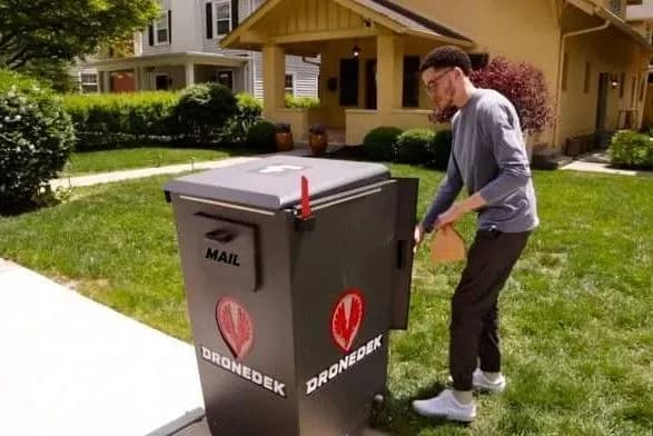 poshta-maybutnogo-amerikanskiy-startap-rozrobiv-rozumni-poshtovi-skrinki