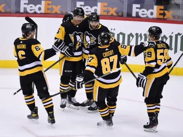 khokey-pittsburg-zavoyuvav-pyatu-pospil-peremogu-v-nkhl