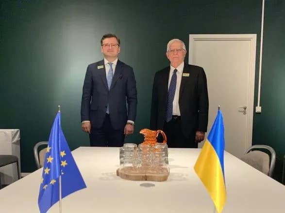 kuleba-zustrivsya-z-borellem-yes-posilit-pidtrimku-ukrayini-na-tli-agresiyi-rf