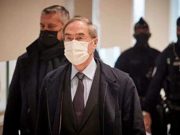 eks-glava-mvs-frantsiyi-potrapiv-do-vyaznitsi-cherez-neviplatu-borgu-za-rishennyam-sudu