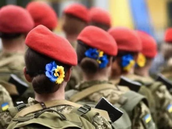 viyskoviy-oblik-zhinok-u-profilnomu-komiteti-kazhut-spisok-planuyut-skorotiti