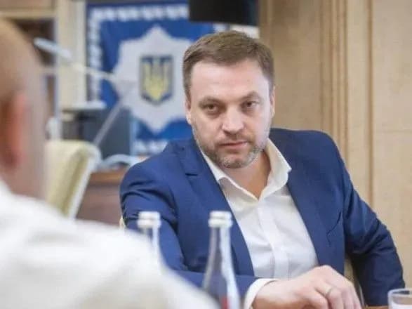 ministr-rozpoviv-komu-v-mvs-ochikuvati-pidvischennya-zarplatni-u-2022-rotsi-v-pershu-chergu