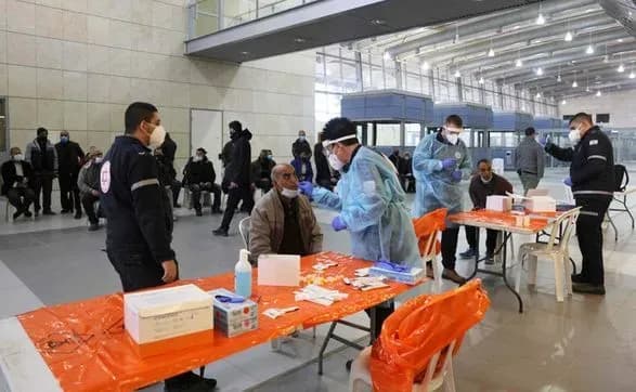 u-mozi-izrayilyu-zayavili-scho-omicron-mozhe-privesti-krayinu-do-kolektivnogo-imunitetu