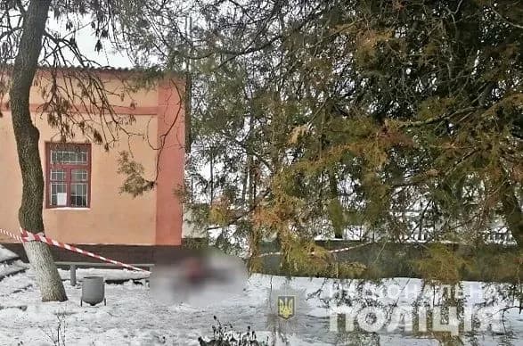 u-mikolayevi-vidpravili-pid-domashniy-aresht-zhinku-za-pidozroyu-u-vbivstvi-cholovika-yakiy-z-nozhem-yiyi-domagavsya