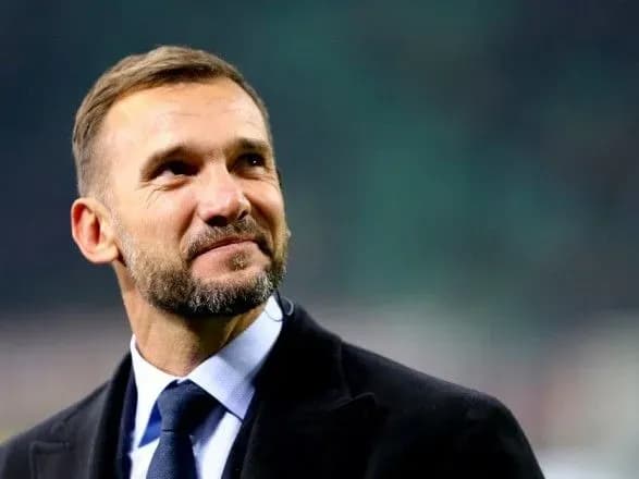 nesoromno-divitis-u-dzerkalo-shevchenko-otsiniv-robotu-na-choli-dzhenoa