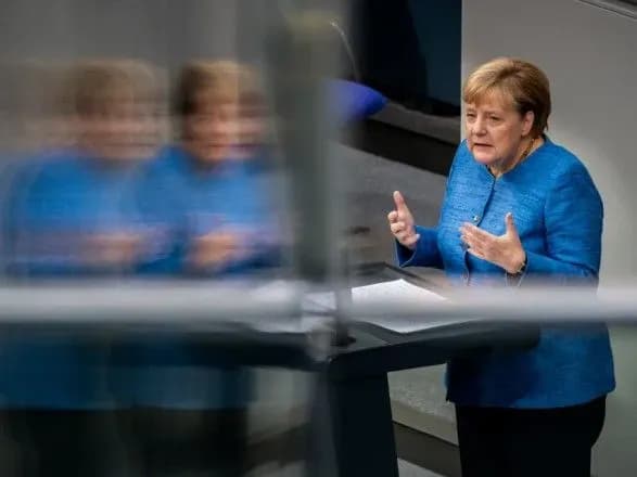 merkel-zaproponuvali-posadu-v-oon