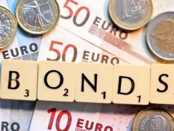 kritichne-padinnya-ukrayinskikh-yevrobondiv-yak-poyasnyuyetsya-ta-chomu-ekonomisti-ne-byut-na-spolokh