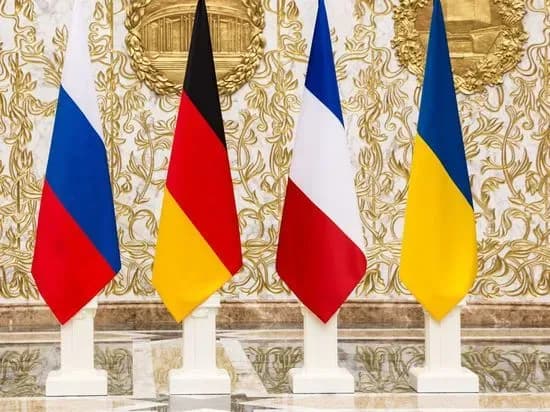 ne-bulo-y-ne-bude-yermak-vidreaguvav-na-skandalnu-stattyu-pro-peregovori-z-separatistami-pered-zustrichchyu-normandskikh-radnikiv