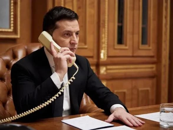 zelenskiy-obgovoriv-z-golovoyu-yevroradi-deeskalatsiyu-konfliktu-z-rf