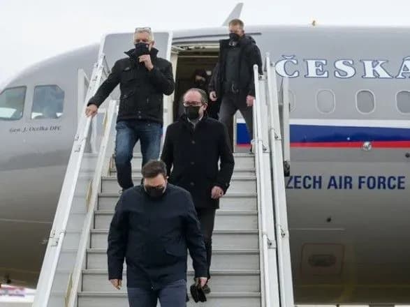 golova-mzs-avstriyi-pered-vizitom-do-kiyeva-suverenitet-ukrayini-tse-pitannya-nashoyi-bezpeki