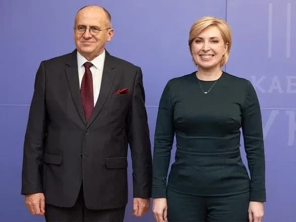 vereschuk-ta-ministr-zakordonnikh-sprav-polschi-zbignyev-rau-obgovorili-problemni-pitannya-zhiteliv-tot