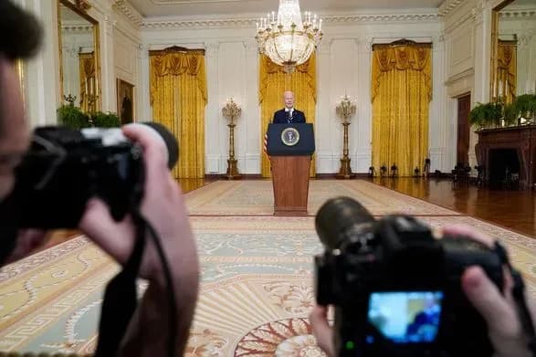 bayden-zayaviv-scho-vidklyuchennya-rosiyi-vid-swift-poki-zalishayetsya-variantom