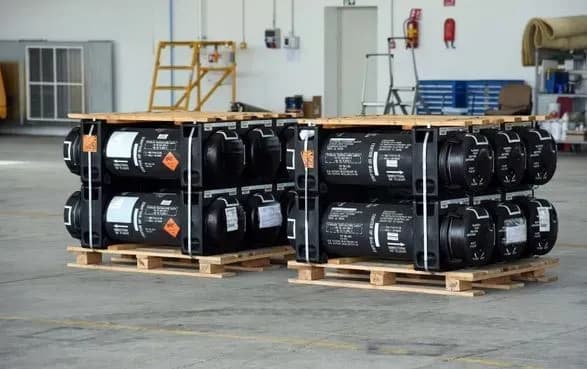 estoniya-peredast-ukrayini-dodatkovi-sistemi-javelin-ta-zenitni-boyepripasi