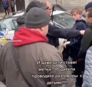 spiymali-ditey-yaki-malyuvali-vorozhi-mitki-u-mvs-zaklikali-batkiv-provesti-rozyasnyuvalnu-robotu