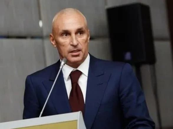 oleksandr-yaroslavskiy-prodast-sviy-kaiser-i-vitratit-groshi-na-vidnovlennya-kharkova