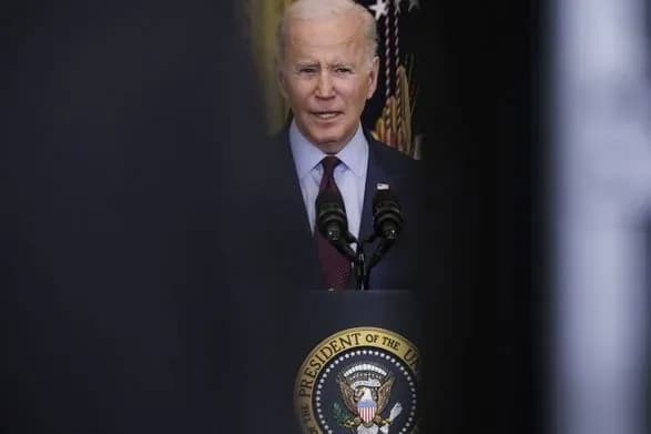 udar-v-sertse-putinskoyi-viyskovoyi-mashini-zelenskiy-podyakuvav-baydenu-za-zaboronu-importu-rosiyskoyi-nafti-u-ssha