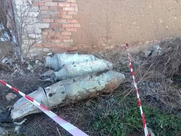fugasni-aviabombi-mini-ta-artsnaryadi-u-mikolayevi-z-zhitlovikh-sektoriv-vivezli-14-boyepripasiv
