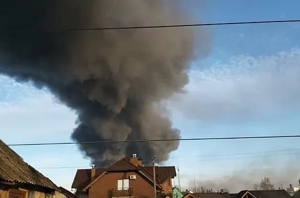 vorog-zavdav-udari-po-viyskovikh-obyektakh-povitryanikh-sil-silno-poshkodzheniy-aerodrom-u-vasilkovi