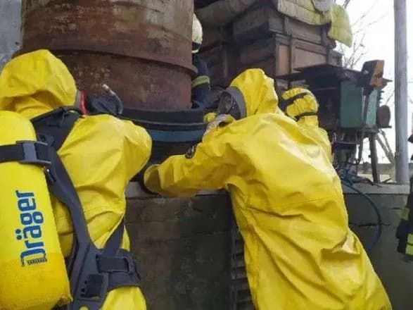 z-luganschini-vivezli-ves-khlor