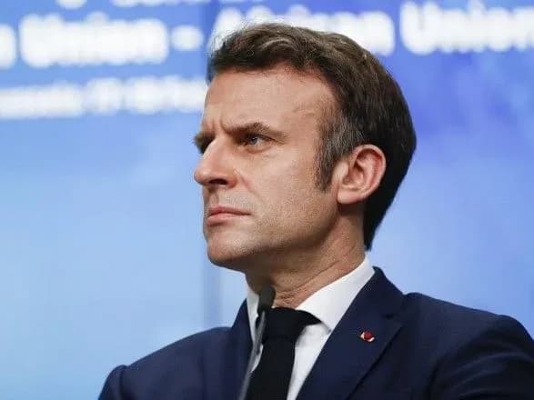 makron-zayaviv-scho-yogo-dialog-z-putinim-zastoporivsya-pislya-masovikh-vbivstv-u-buchi