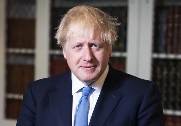 do-velikoyi-britaniyi-priyizdit-velika-kilkist-ukrayintsiv-vidano-86-tisyach-viz-dzhonson