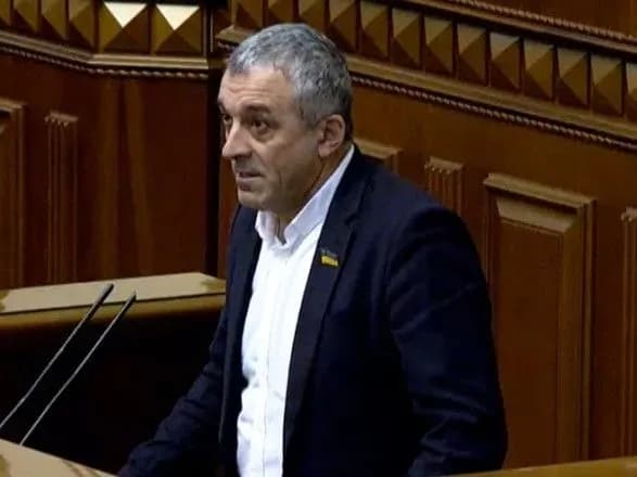 u-sluzi-narodu-rozpovili-pro-namiri-ukrayini-ekstraduvati-i-karati-vsikh-tim-khto-perekhovuyetsya-za-kordonom-teper-ne-skhovatisya