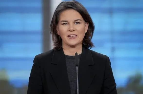 nimechchina-vidnovlyuye-robotu-posolstva-u-kiyevi-berbok