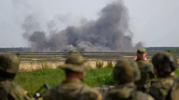 bundesver-pochav-navchati-ukrayinskikh-soldativ-zastosuvannyu-gaubits-pzh-2000