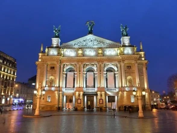 mer-lvova-pidtverdzhenoyi-informatsiyi-pro-potraplyannya-raket-po-mistu-nemaye