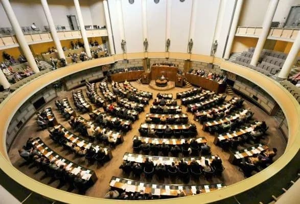 parlament-finlyandiyi-progolosuvav-za-vstup-do-nato