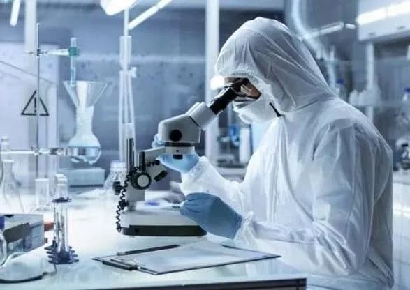 rosiya-zvinuvachuye-ssha-u-stvorenni-mavpyachoyi-vispi-u-laboratoriyakh-v-nigeriyi-zmi