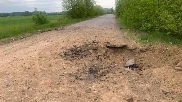 vorog-blizko-godini-polivav-artsnaryadami-prikordonnya-sumschini