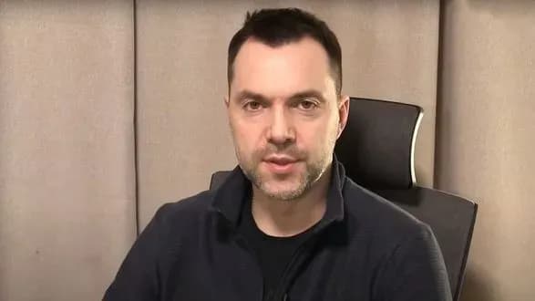 arestovich-povidomiv-pro-malenku-buchu-na-khersonschini