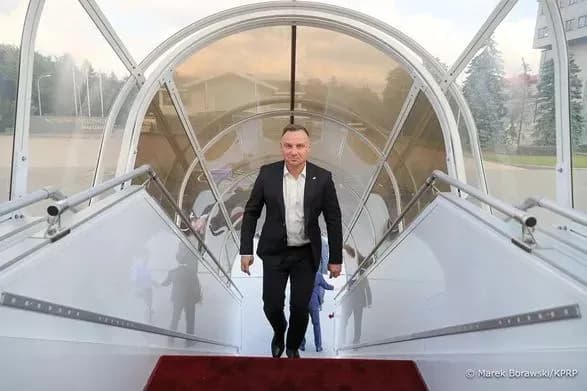 duda-virushiv-v-turne-po-yevropi-schob-perekonati-lideriv-pidtrimati-chlenstvo-ukrayini-v-yes