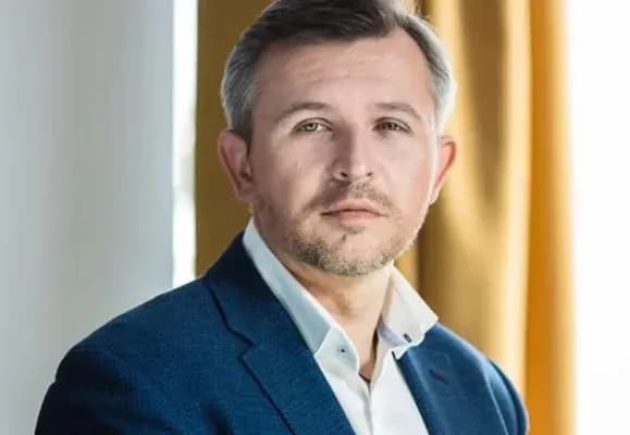 derzhsluzhbovets-chasiv-yanukovicha-anatoliy-amelin-zvinuvativ-zmi-u-zvyazkakh-iz-partiyeyu-regioniv