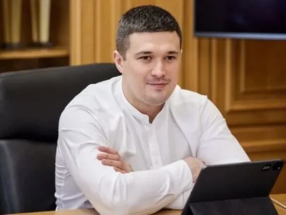 zastosunok-facebook-teper-dostupniy-ukrayinskoyu-dlya-ios