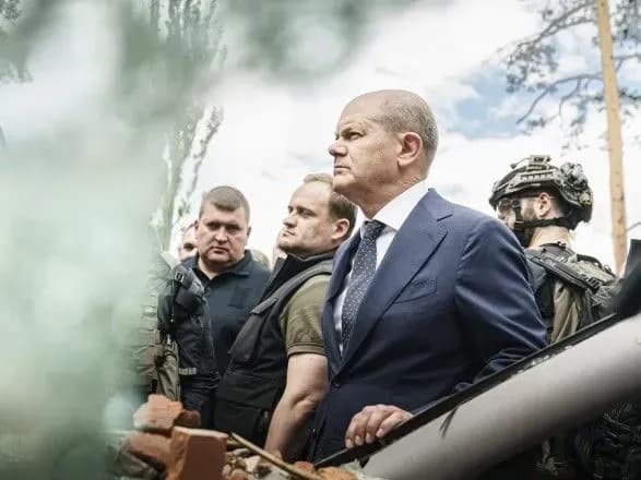 sholts-rosiya-vede-viynu-z-nemislimoyu-zhorstokistyu