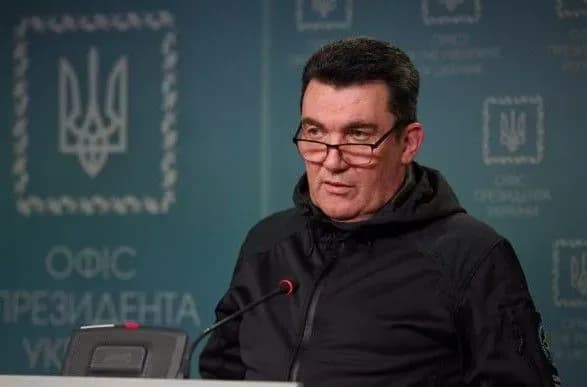 na-sogodni-u-bilorusi-nemaye-takoyi-kontsentratsiyi-viysk-dlya-nastupu-yak-24-lyutogo-danilov