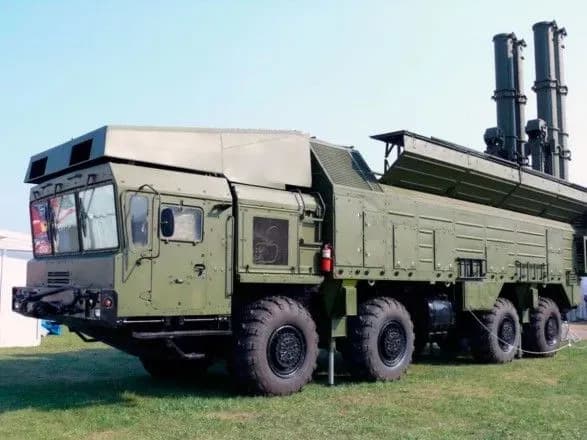 rankom-po-mikolayevu-bili-z-bastionu-vibito-bilshe-200-vikon-u-vosmi-bagatopoverkhivkakh